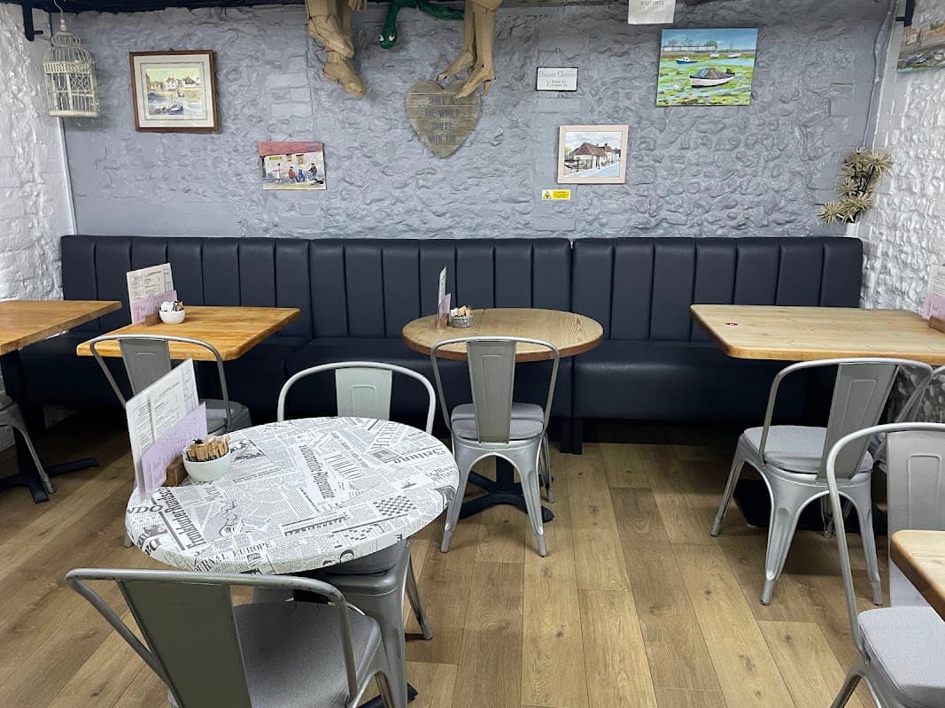 The interior of Flintstones Tea Room, The Flint Barn, South Street, Emsworth