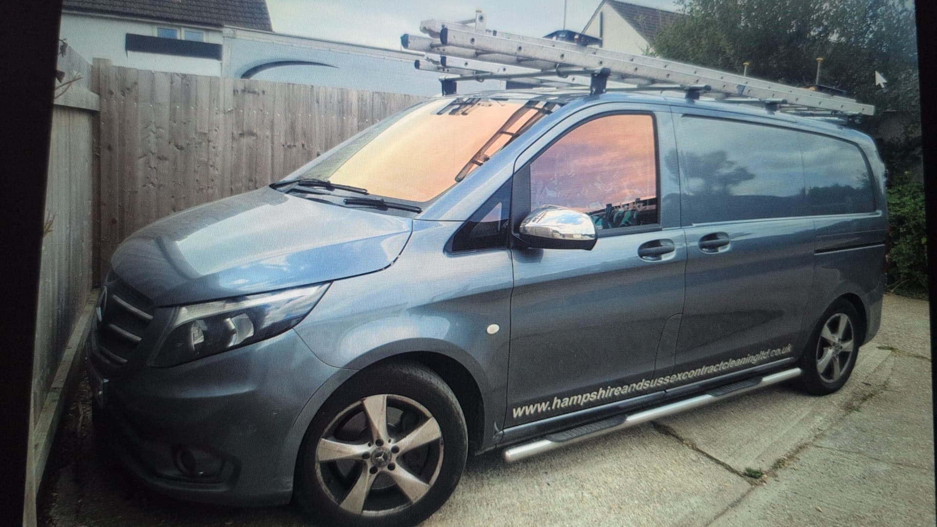 Hampshire & Sussex Contract Cleaning